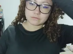Amateur Sex Chat of Curly_greeneyed