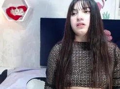 Amateur Nude Webcam of AilynDoyle