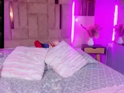 Amateur Free Live Porn of adhara_ruiz