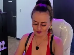 Amateur Adult Webcam of mature_magenta