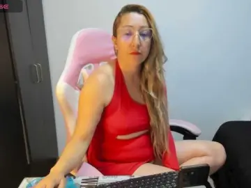 Bongacams Watch Live Sex Cams of chrystal85