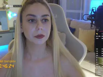 Bongacams Watch Live Sex Cams of -Light-Fury-