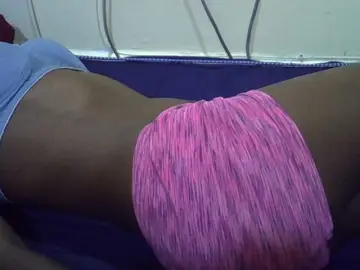 Bongacams Live Sex Cam of Slimpetite