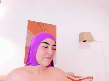 Bongacams Watch Live Sex Cams of Malika-Noor