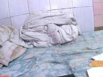 Bongacams Free Porn Cam of Carennehot2
