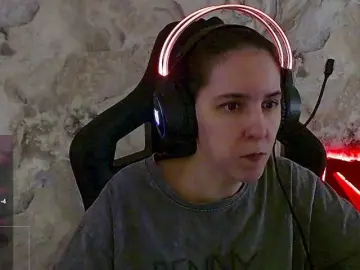 Bongacams Free Porn Cam of IrwiTomboy