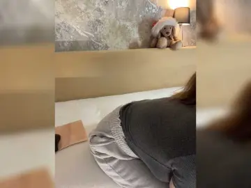 Bongacams Nude Webcam of Incredible123
