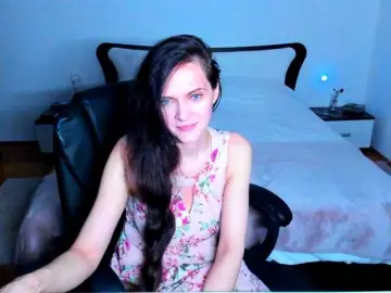 Bongacams Free Porn Cam of SexQueen11