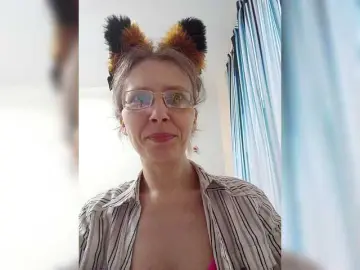 Bongacams Watch Live Sex Cams of -queen-margo-