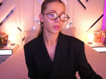 Bongacams Free Live Porn of LoveeDove