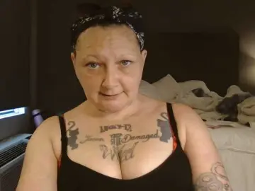 Bongacams Free Live Porn of Adelaideskyy