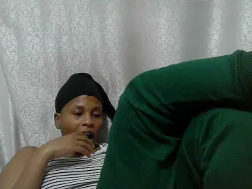 Bongacams Watch Live Sex Cams of Caroldoly