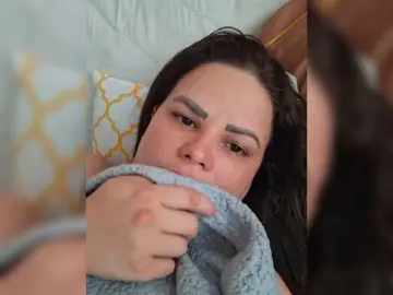 Bongacams Nude Webcam of AliceBraga