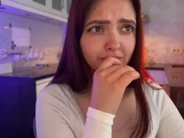 Bongacams Watch Live Sex Cams of Crystalnova