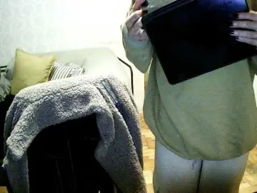 Bongacams Watch Live Sex Cams of valenseleni96