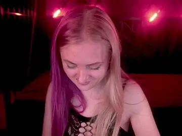 Bongacams Watch Live Sex Cams of DramaQuenns