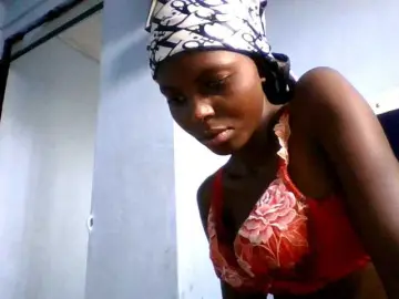 Bongacams Watch Live Sex Cams of Hornygal21