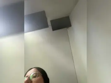 Bongacams Watch Live Sex Cams of EvanShell1