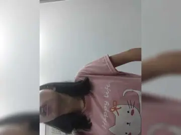 Bongacams Nude Webcam of Selinababy99