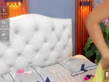 Bongacams Live Sex Cam of zoe-cortezz