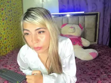 Bongacams Live Porn of daphnehot01