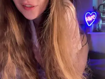 Bongacams Free Live Porn of CandyBoom