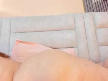 Bongacams Live Sex Cam of Amy-Thompson