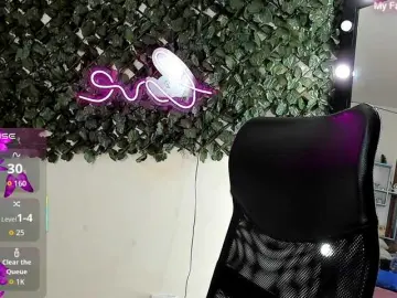 Bongacams Best live sex cam show of DestinyHills