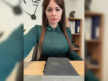 Bongacams Best live sex cam show of VeryBaby