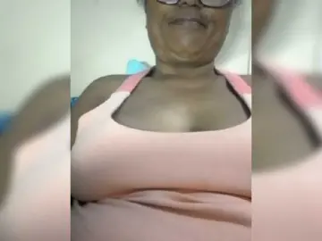 Bongacams Adult Video Chat of hotmomsexy