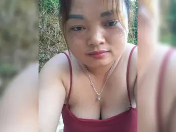Bongacams Watch Live Sex Cams of lyna2k