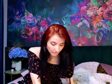 Bongacams Free Porn Cam of NicoleLuxe