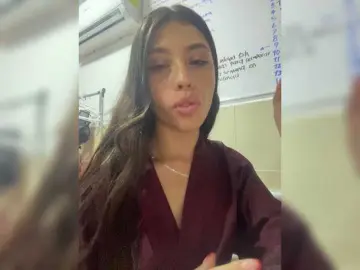 Bongacams Watch Live Sex Cams of CheryelFoxx