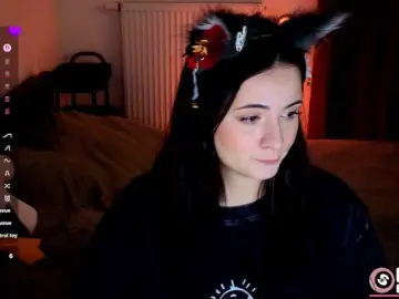 Bongacams Private Sex Chat of kissy3missy