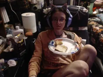 Bongacams Free Porn Cam of pussyxpaladin