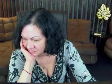 Bongacams Free Porn Cam of IrissMoon