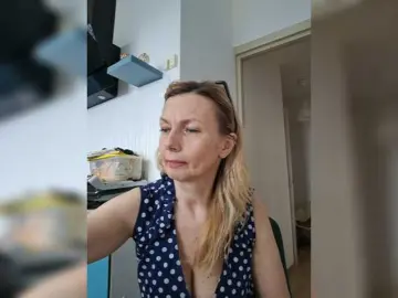 Bongacams Best live sex cam show of ShiningMILF