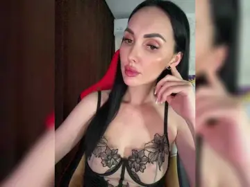 Bongacams Watch Live Sex Cams of LolaFox