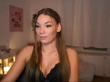 Bongacams Live Sex Cam of ChloeLux