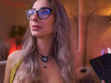 Bongacams Live Porn of MaddieBryggs