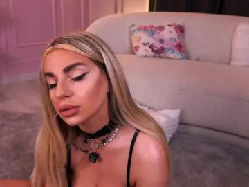Bongacams Free Porn Cam of PearlPlenty