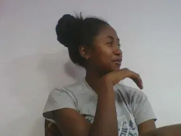 Bongacams Free Porn Cam of Marinah1a
