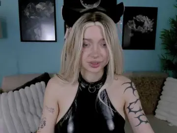 Bongacams Watch Live Sex Cams of DragonFlya