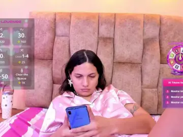 Bongacams Private Sex Chat of EmmaSanchez1