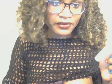 Bongacams Watch Live Sex Cams of SassyAngels