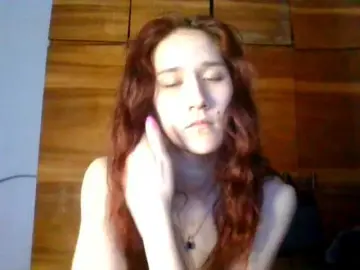Bongacams Free Live Porn of QueenHerson