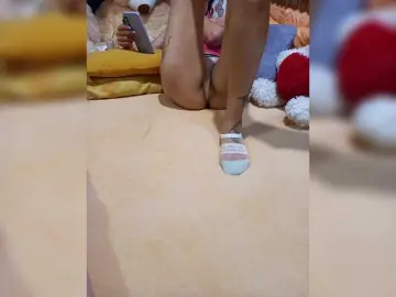Bongacams Free Live Porn of Cottoncandy1-1