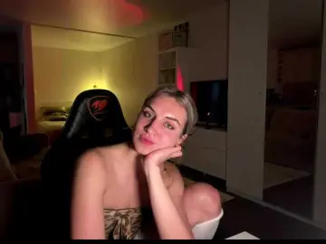 Bongacams Watch Live Sex Cams of MissyKissy