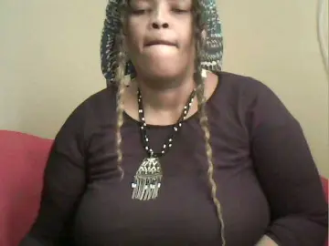 Bongacams Sex Cam of MyDDBOOBIES