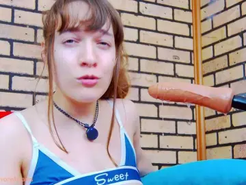 Bongacams Free Porn Cam of IvoryDreams